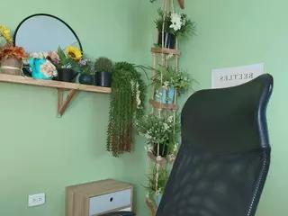 Littlelua's Live Sex Cam Show