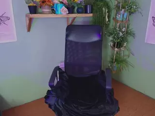 Littlelua's Live Sex Cam Show