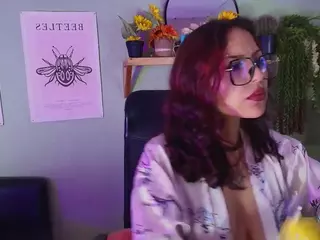 Littlelua's Live Sex Cam Show