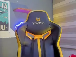 Littlelua's Live Sex Cam Show