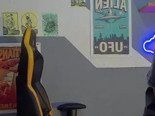 Littlelua's Live Sex Cam Show