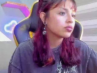 Littlelua's Live Sex Cam Show