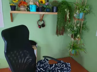 Littlelua's Live Sex Cam Show