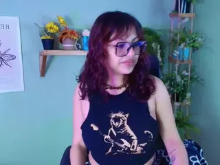 Littlelua's Live Sex Cam Show