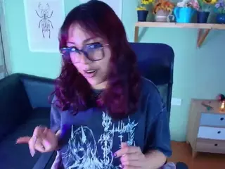 Littlelua's Live Sex Cam Show