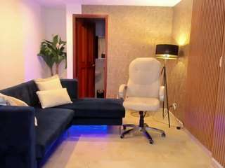 anna-parkker Live Webcam on CamSoda