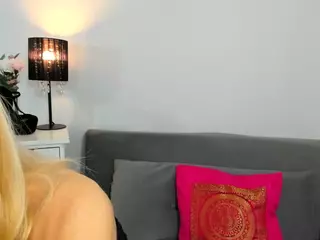 CrystalSexy's Live Sex Cam Show