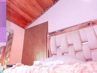hazel-ross-tcw's Live Sex Cam Show