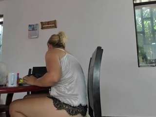 le modèle hotandfierylatinos2024 est en webcam porno dans un show sur le site camsoda, il possède les tags suivants: anal,drinking,toys,thin,striptease,spank,smoking,public,naked,lovense,hairy-pussy,green eyes,full nudity,fingers,fetish,anal toys,feet,doggy style,couples,ass