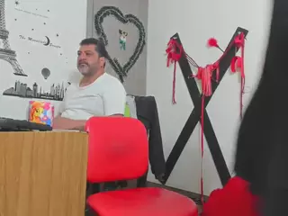 Hotandfierylatinos2024's Live Sex Cam Show