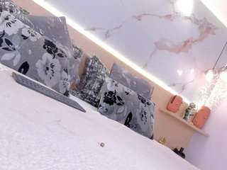 Live Sex Chat with Steffany Beck (@steffanybeckk)