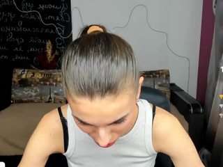 emmigreen Live Webcam on CamSoda