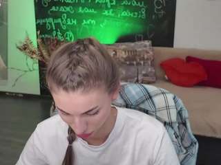 emmigreen Sex Cam Show
