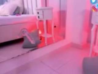 gabi-bunny live webcam show