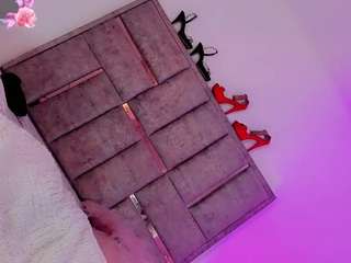 gabybeltran Live Webcam on CamSoda