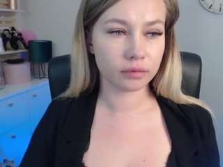 Blue Mooncat Chaturbate camsoda holly95love