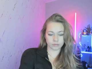 holly95love webcam