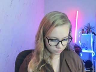 holly95love webcam model