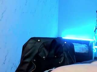 holly95love webcam