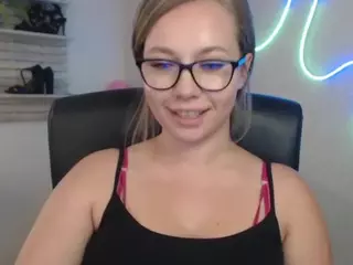 Holly95love's Live Sex Cam Show