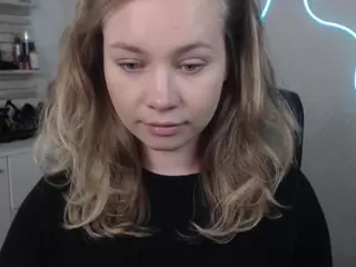 Holly95love's Live Sex Cam Show