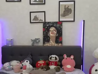Jenie-Fire's Live Sex Cam Show