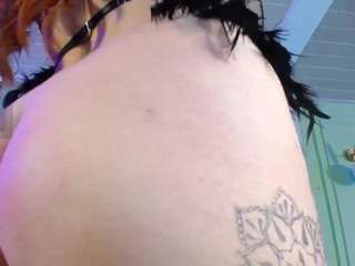 LaynaJucyBoobs