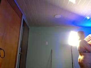 LaynaJucyBoobs