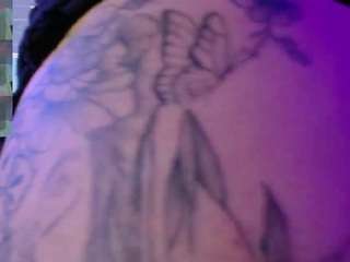 LaynaJucyBoobs
