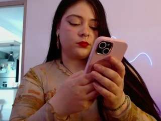 LaynaJucyBoobs