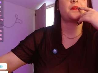 layna-cold live webcam show