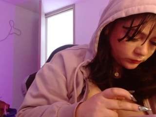 Live cam show with LaynaJucyBoobs