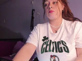 VANEBIGBOOBS's Live Sex Cam Show