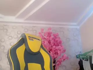 Novaaskyy's Live Sex Cam Show