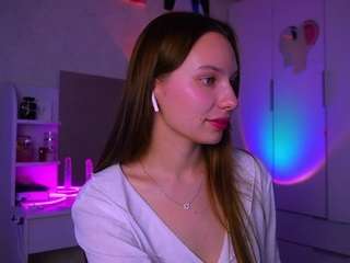 Questo modello è in diretta ora. sweetkittyyyy