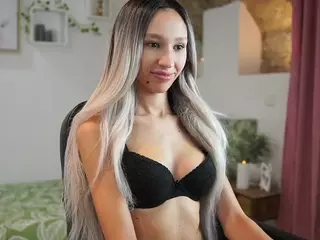 AmaiLiuu's Live Sex Cam Show