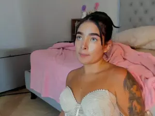 Amy-Ruiz's Live Sex Cam Show