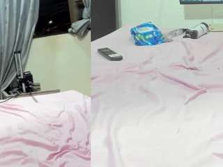 dakota-lovense Live Webcam on CamSoda