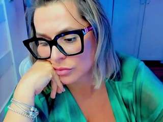 dianagoddess87 Live Webcam on CamSoda