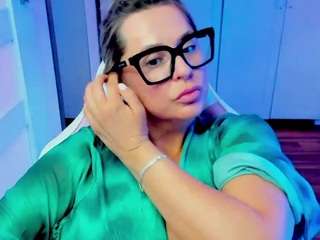 dianagoddess87 Live Webcam on CamSoda