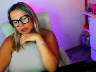 DianaGoddess87's Live Sex Cam Show