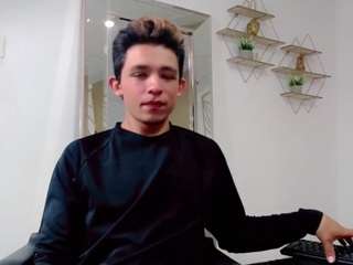 leo-andmilly Live Webcam on CamSoda