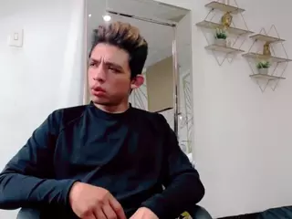 leo-andmilly's Live Sex Cam Show