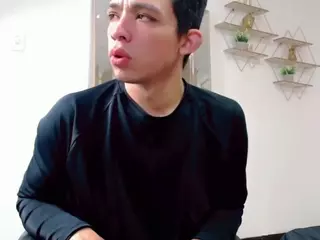 leo-andmilly's Live Sex Cam Show
