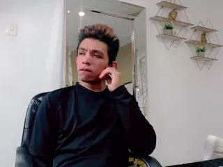 leo-andmilly's Live Sex Cam Show