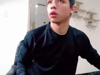 leo-andmilly's Live Sex Cam Show