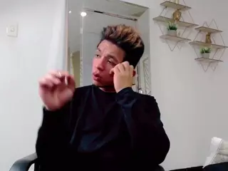 leo-andmilly's Live Sex Cam Show