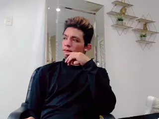 leo-andmilly's Live Sex Cam Show