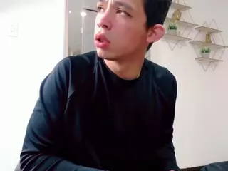 leo-andmilly's Live Sex Cam Show