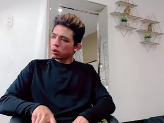 leo-andmilly's Live Sex Cam Show